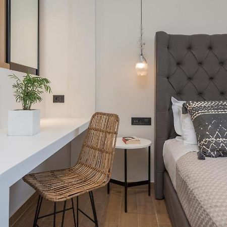 Eptanisos Beachfront Suites Zante Keri エクステリア 写真