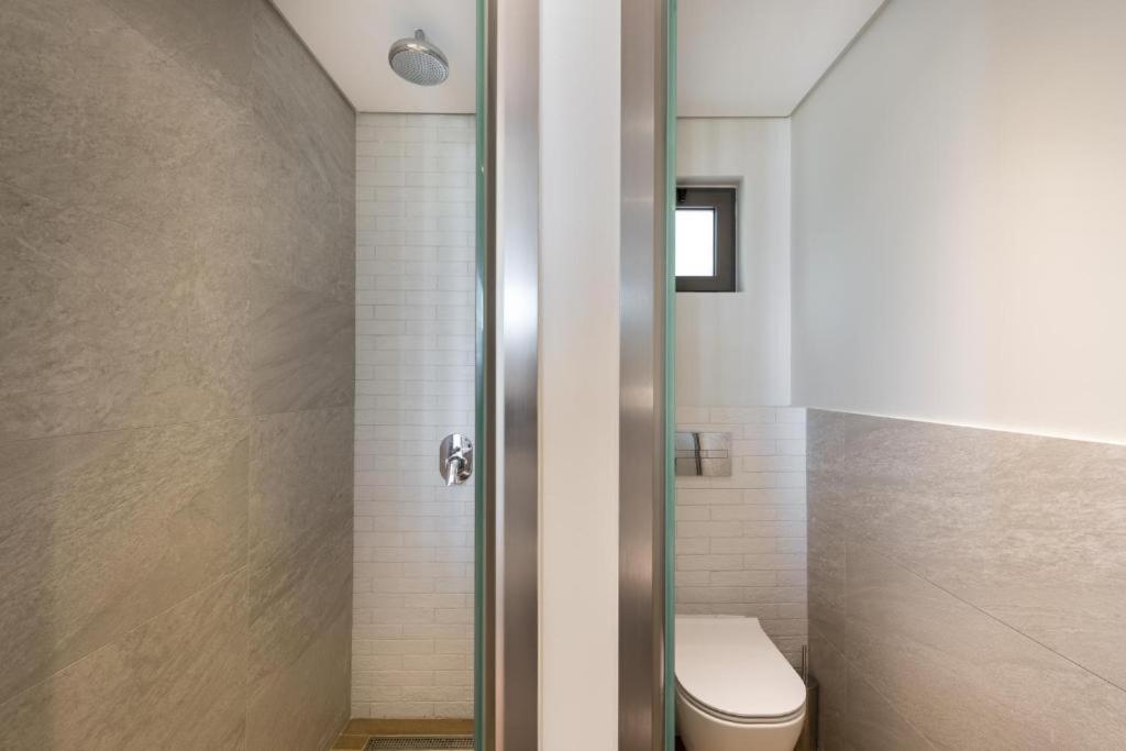 Eptanisos Beachfront Suites Zante Keri エクステリア 写真