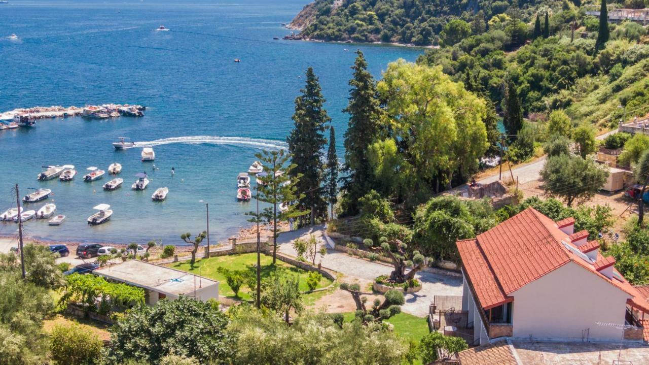 Eptanisos Beachfront Suites Zante Keri エクステリア 写真