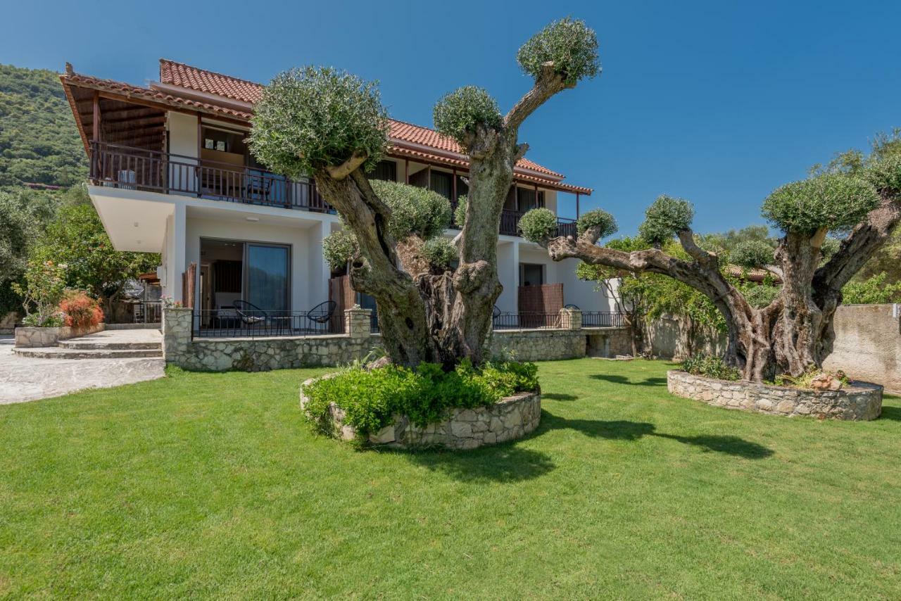 Eptanisos Beachfront Suites Zante Keri エクステリア 写真