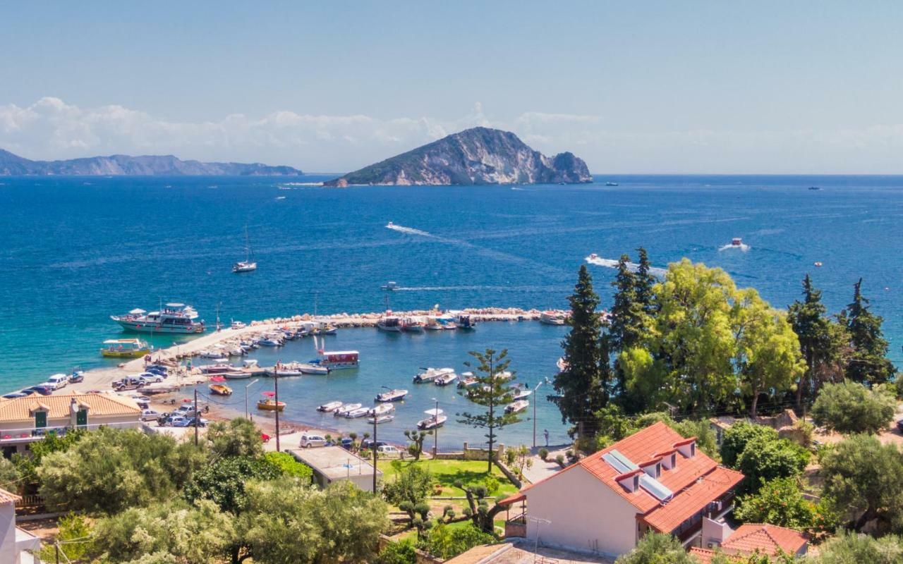 Eptanisos Beachfront Suites Zante Keri エクステリア 写真